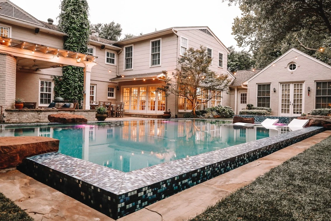 Living Water Custom Pools — gallery image 15